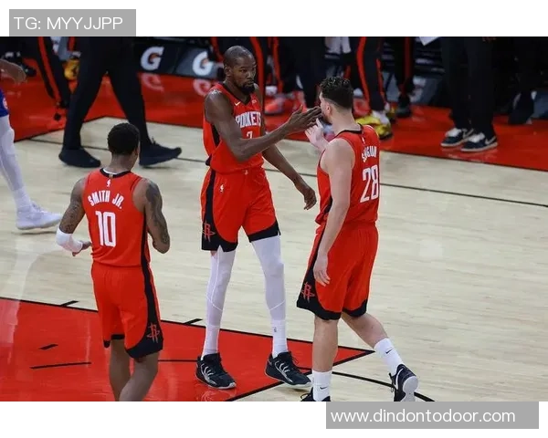 火箭队与黄蜂队激战三月十二日精彩对决全场回顾与精彩瞬间解析