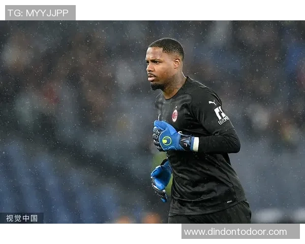 迈尼昂的崛起与挑战：从青涩门将到足球世界的璀璨明星