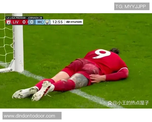 利物浦与曼城激战正酣比分悬念迭起球迷热情高涨