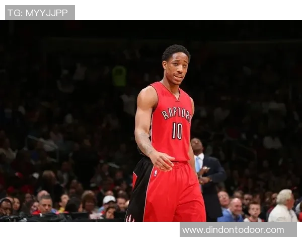 勇士与猛龙激战正酣NBA赛场精彩瞬间回顾与分析 勇士与猛龙激战正酣NBA赛场精彩瞬间回顾与分析