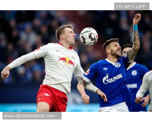 格雷茨卡的足球之路：从青年才俊到德甲明星的蜕变与成长