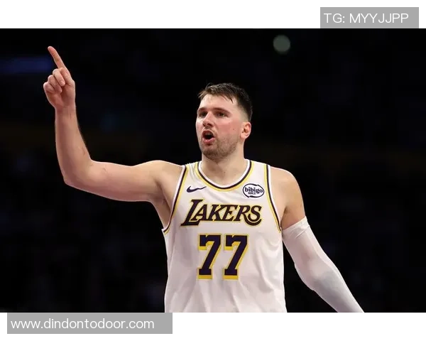 湖人对战马刺28号精彩回顾与赛后分析,球迷热议比赛亮点与球员表现 湖人对战马刺28号精彩回顾与赛后分析,球迷热议比赛亮点与球员表现